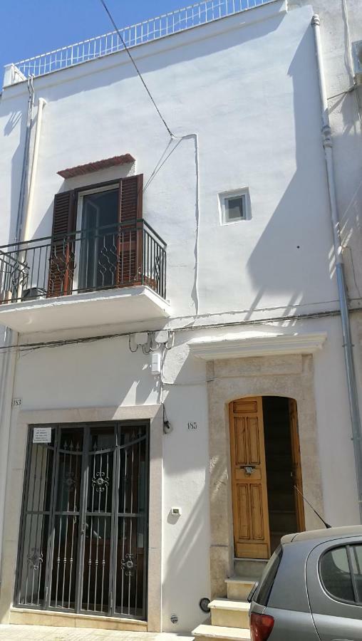 Ostuni Guest House ภายนอก รูปภาพ